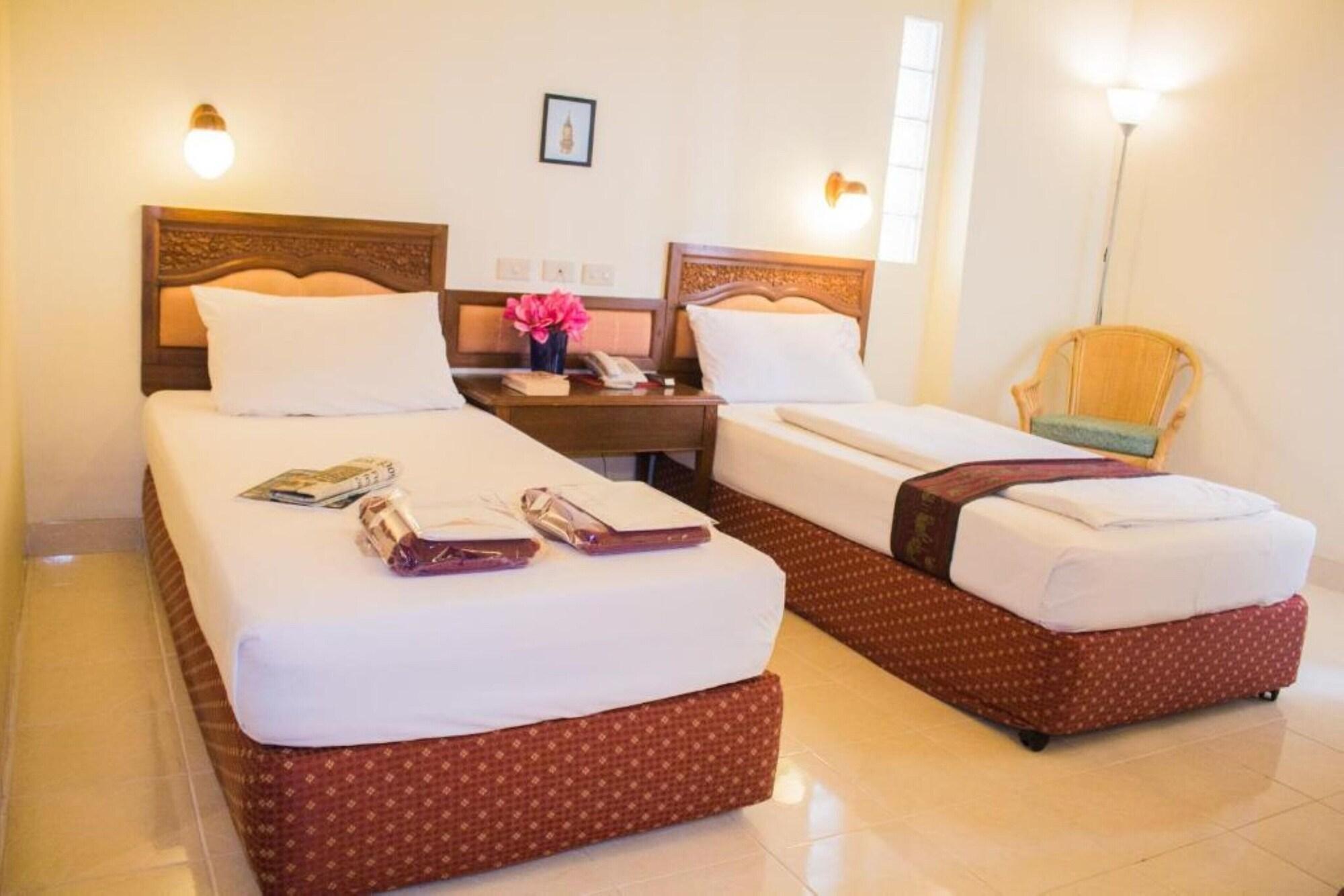 People Place Boutique In Town Hotel - Sha Extra Plus Chiang Mai Dış mekan fotoğraf