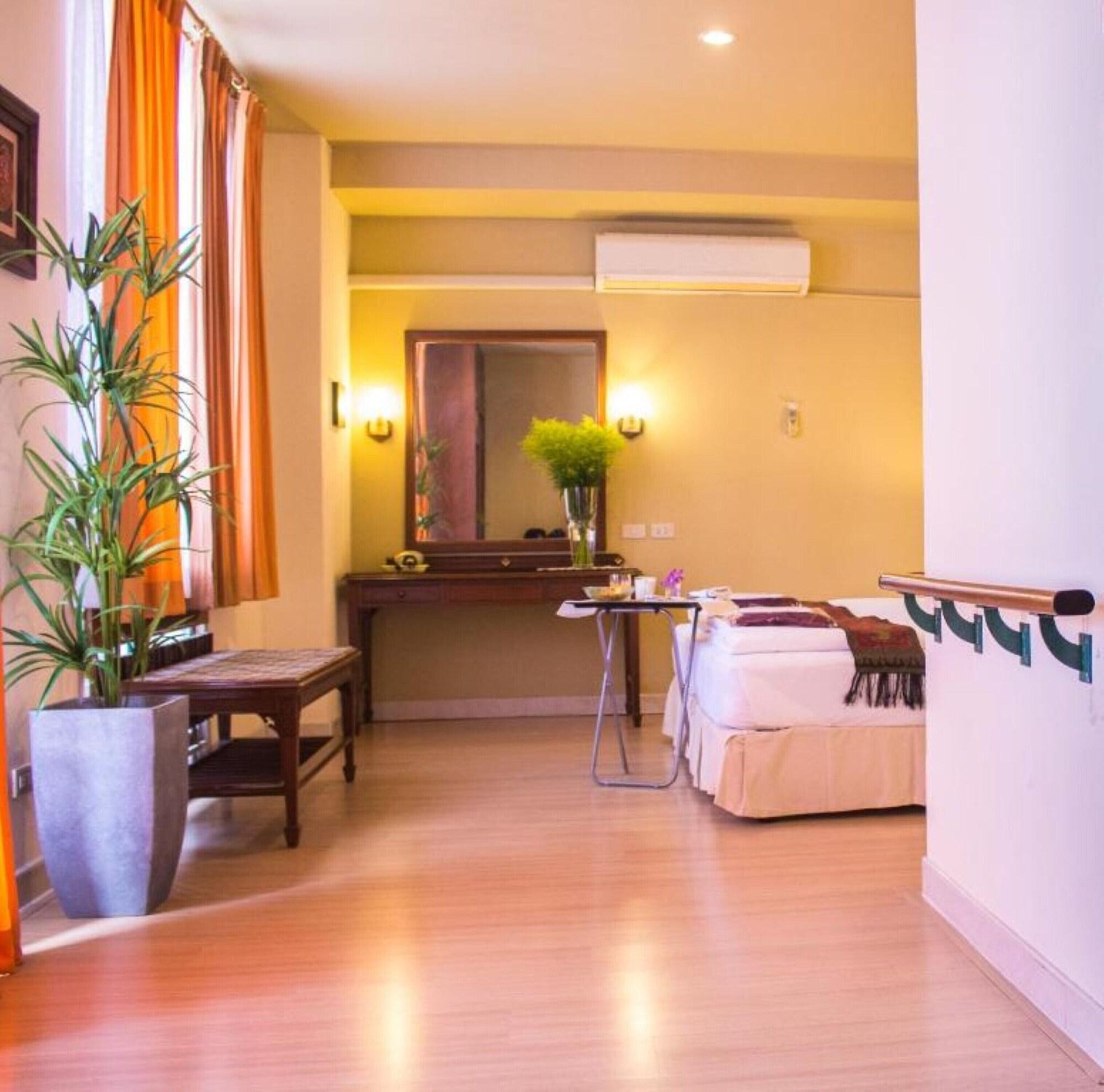 People Place Boutique In Town Hotel - Sha Extra Plus Chiang Mai Dış mekan fotoğraf